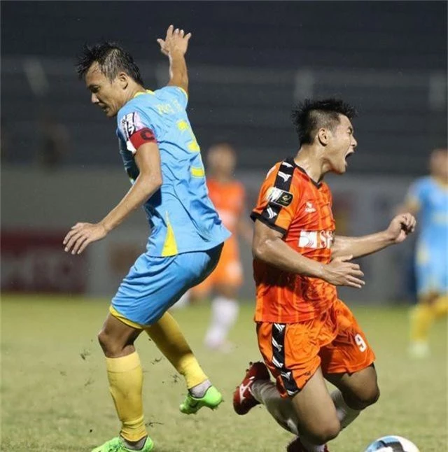 Cơ hội mong manh của Đức Chinh ở đội tuyển Việt Nam - 1