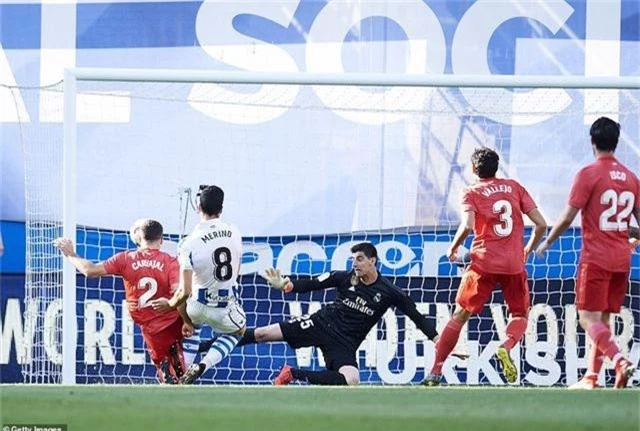Thua Sociedad, Real Madrid tiếp tục chuỗi trận thất vọng - 4