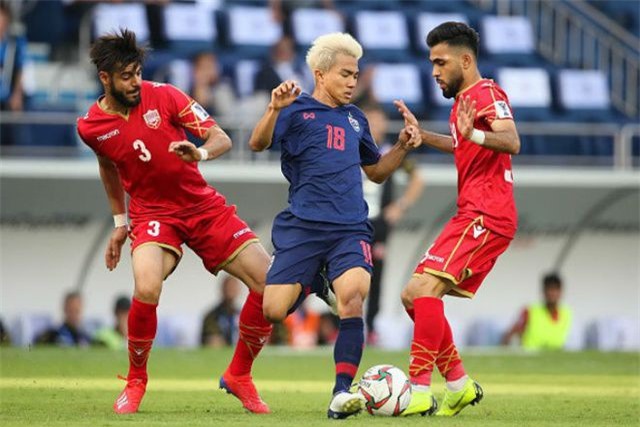 Đội tuyển Thái Lan có thể mất ngôi sao số 1 ở trận gặp Việt Nam