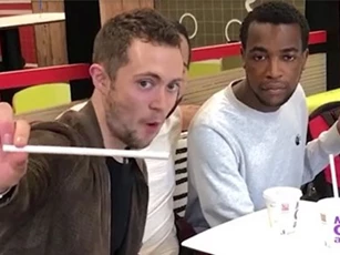 CLIP: Màn ảo thuật "lừa đảo" siêu hài hước