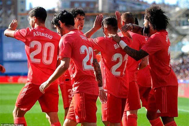 Thua Sociedad, Real Madrid tiếp tục chuỗi trận thất vọng