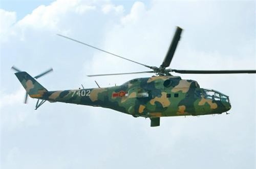 Khám phá “xe tăng bay” Mi-24A của Không quân Việt Nam