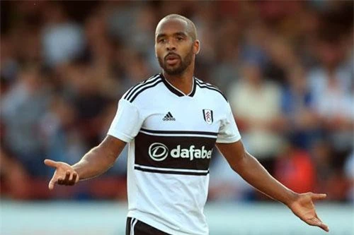 Trung vệ: Denis Odoi (Fulham).