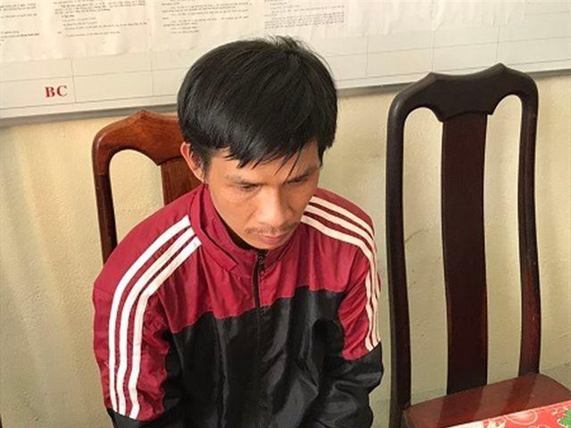 Đắk Nông: Bị truy nã vẫn cầm dao đi chém người quen để cướp tài sản