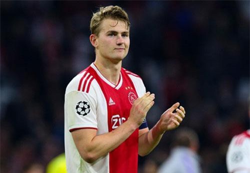 Hé lộ tương lai, De Ligt báo tin vui cho các đại gia Anh