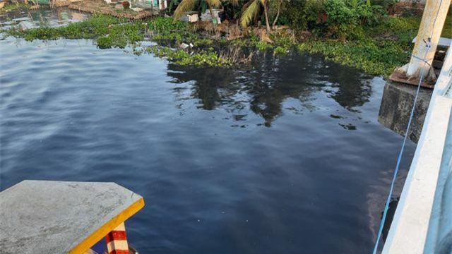 Hậu Giang: Vụ nước sông đen ngòm, "thủ phạm" là một công ty mía đường