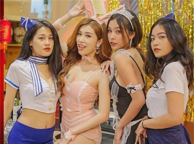 “Hot girl” khoe thân trên web drama: Lệch chuẩn thẩm mỹ và nhận thức? - 2