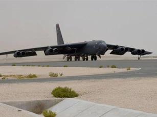 Vùng Vịnh căng thẳng, "pháo đài bay" B-52 của Mỹ áp sát Iran