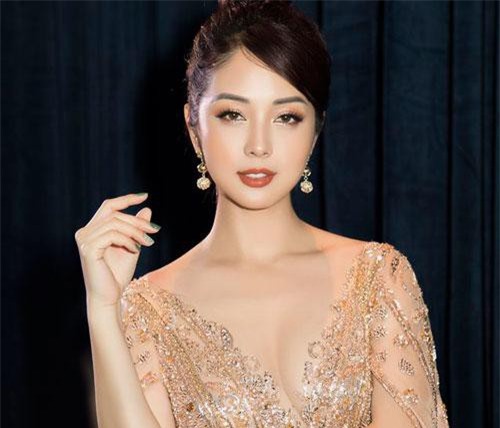 Jennifer Phạm che khéo vết thương khi trở lại làm việc sau sự cố ngất xỉu