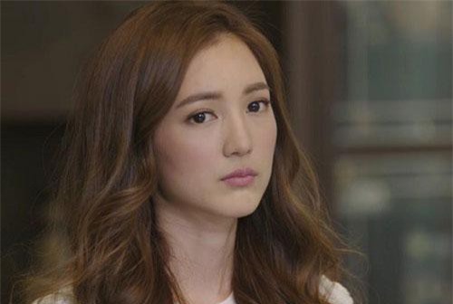 Chỉ bằng một bức ảnh và 8 chữ đắt giá, cô dâu hụt gọi được ngay kẻ phụ tình đến nhà khóc lóc