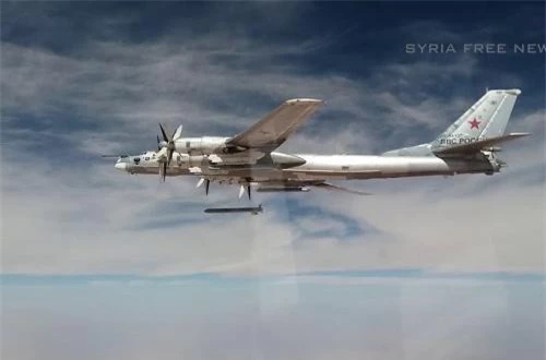 Tại Syria, Tu-95 từng bắn thử nghiệm thành công các loại tên lửa hành trình trên và được đánh giá là quá tuyệt vời, không thể chê vào đâu được. 