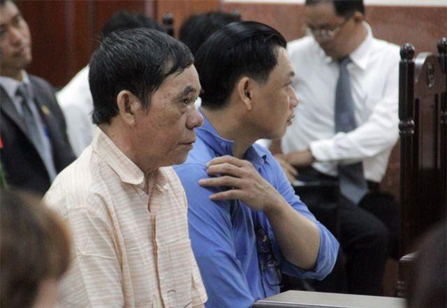 TPHCM: Tham ô tiền tỉ, trưởng ban bồi thường lãnh án tử hình