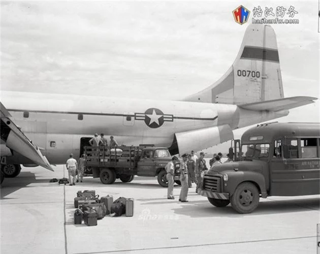 Can canh phien ban cho hang it tieng tam cua phao dai bay B-29-Hinh-6