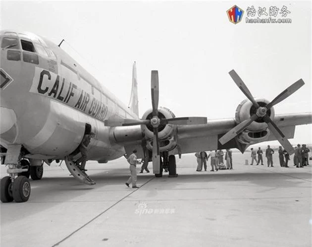 Can canh phien ban cho hang it tieng tam cua phao dai bay B-29-Hinh-8
