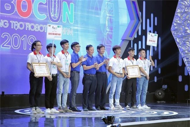 Phần thưởng cho các đội tuyển chiến thắng tại Robocon Việt Nam 2019 là gì? - Ảnh 3.