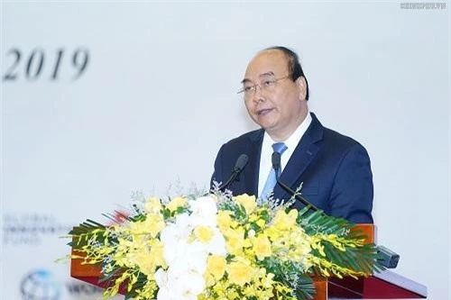 Thủ tướng Nguyễn Xuân Phúc phát biểu tại hội nghị. (Ảnh: VGP)