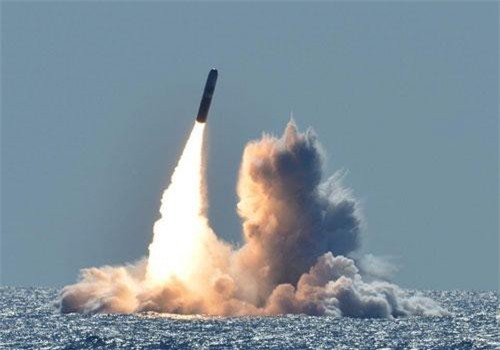 Nghịch lý "tiêu chuẩn kép" trong phi hạt nhân hóa của Mỹ