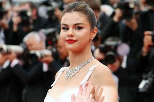 Selena Gomez: “Mạng xã hội đã phá hủy thế hệ ngày nay”