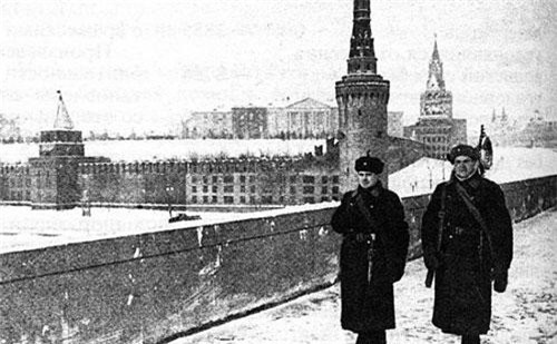 Nga từng tàng hình Điện Kremlin trước “mưa” hỏa lực của phát xít Đức thế nào?