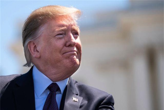 Ông Trump một mình "đấu" cả thế giới