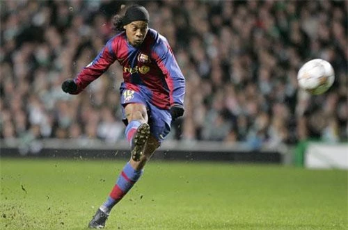 5. Ronaldinho (Brazil).