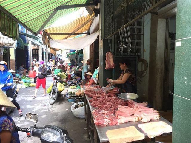 TPHCM: Người dân “e dè” với thịt ở chợ vì dịch tả heo Châu Phi