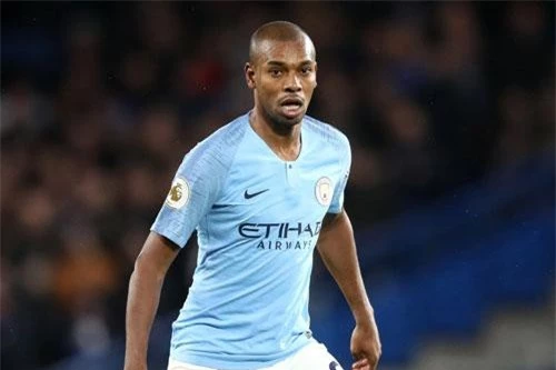 9. Fernandinho (Man City).