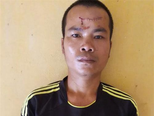 Lào Cai: Mâu thuẫn trong lúc đánh bạc, người đàn ông bị hàng xóm đâm tử vong