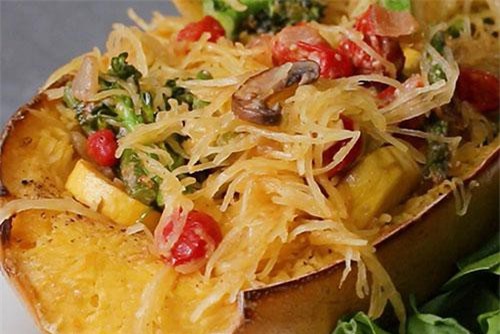 Clip: Chia sẻ 4 món mỳ spaghetti từ loại bí 'đẻ ra' mỳ sợi độc đáo làm 'điên đảo' cộng đồng mạng