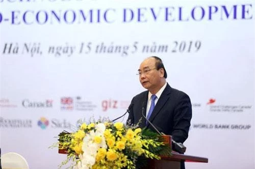 Thủ tướng Nguyễn Xuân Phúc phát biểu tại hội nghị. (Ảnh: Dân trí)