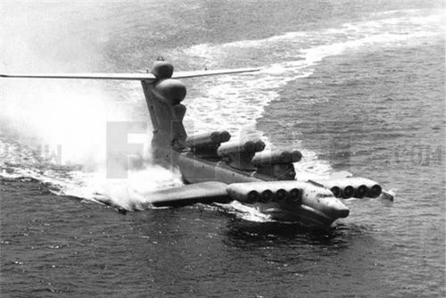 Ekranoplan chiến đấu lớp Lun của Hải quân Liên Xô