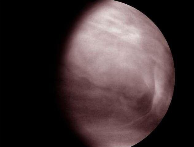 Sửng sốt khám phá về các đám mây của sao Kim