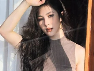 Hương Tràm: “Tuổi 17 cho tôi sự tung hô lên tận trời xanh và những cú tát đau đớn”