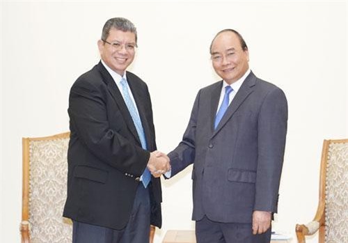 Thủ tướng tiếp Bộ trưởng Ngoại giao Malaysia