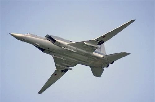 Máy bay ném bom chiến lược siêu thanh Tu-22M3 của Nga