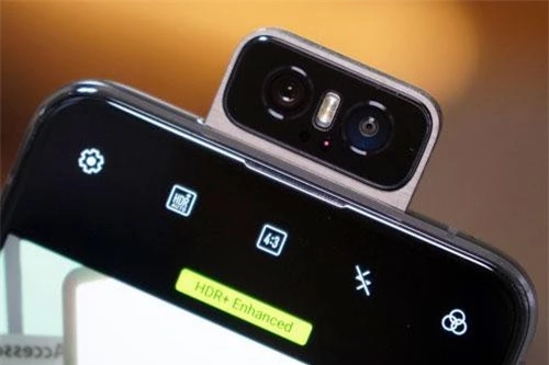 Camera là điểm nhấn đáng chú ý nhất trên Asus ZenFone 6. 