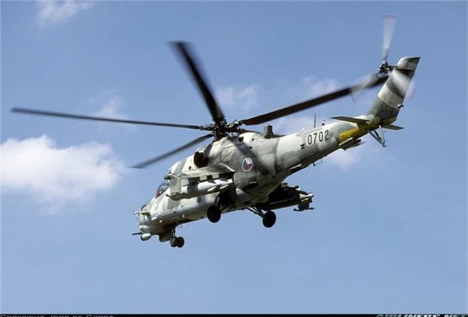 Day truc thang Mi-24 “ve vuon” de ruoc AH-1Z: Sai lam chet nguoi!-Hinh-11