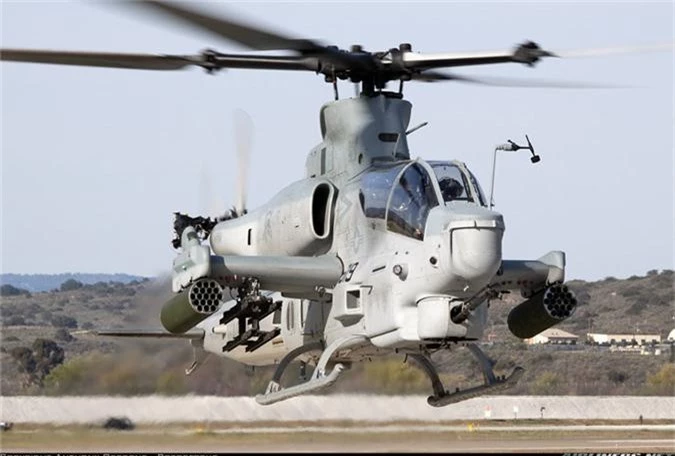Day truc thang Mi-24 “ve vuon” de ruoc AH-1Z: Sai lam chet nguoi!-Hinh-5