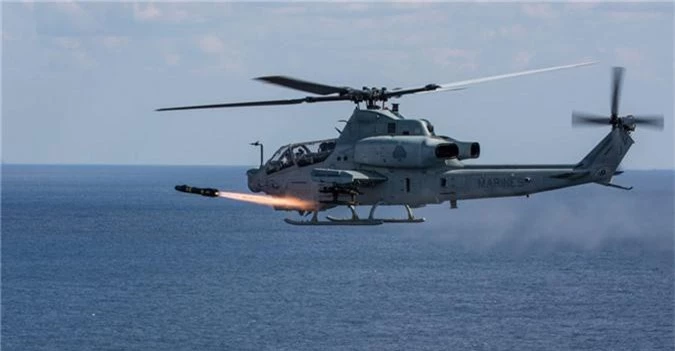 Day truc thang Mi-24 “ve vuon” de ruoc AH-1Z: Sai lam chet nguoi!-Hinh-6