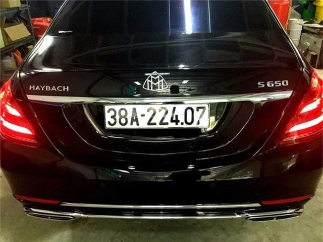 “Phi đội xe khủng” của gia đình nữ đại gia 8X vừa chi 17 tỷ đồng mua Maybach S650 2019 - 2