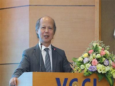 Bất động sản: "Các doanh nghiệp đang ở thế phòng ngự"