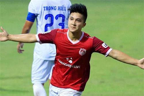 Trợ lý HLV park Hang Seo “xem giò” cầu thủ Việt kiều Martin Lo