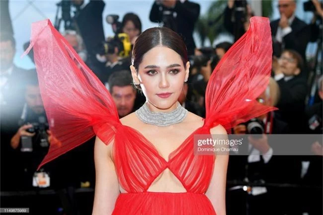 Ngộp thở với các màn khoe ngực táo bạo tại Cannes ngày 4: Mỹ nhân Như Ý Truyện khoe sắc với váy xẻ cũng vẫn chào thua siêu mẫu thả rông vòng 1 - Ảnh 13.