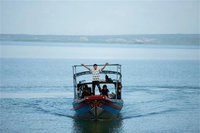 Thấy Chí Tài xuất hiện cùng người đẹp, Trường Giang khẳng định một câu khiến đàn anh “đứng hình” - Ảnh 7.