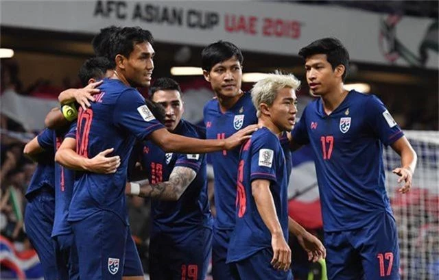 Toan tính đánh bại Việt Nam, bóng đá Thái Lan chưa vươn nổi ra biển lớn - 2
