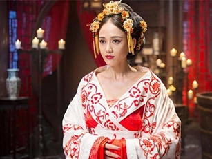 "Học đòi" mẹ chồng, hoàng hậu Trung Hoa khiến gia tộc chìm trong biển máu