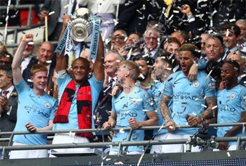 Man City 6-0 Watford: Sức mạnh khủng khiếp