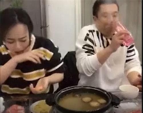 CLIP: Khi các chị em "lầy lội" thì không ai đỡ nổi  