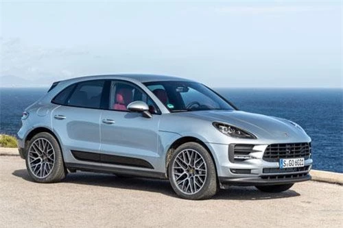 Porsche Macan.