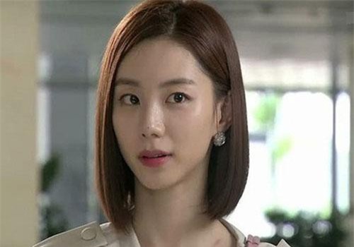 Em dâu thẩm mỹ toàn bộ nhưng suốt ngày chê bai nhan sắc người khác, chị dâu đáp một câu khiến cô ê mặt